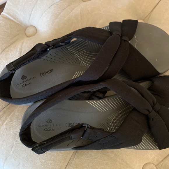 COPY - CLOUDSTEPPERS BY CLARKS - Picture 4 of 6